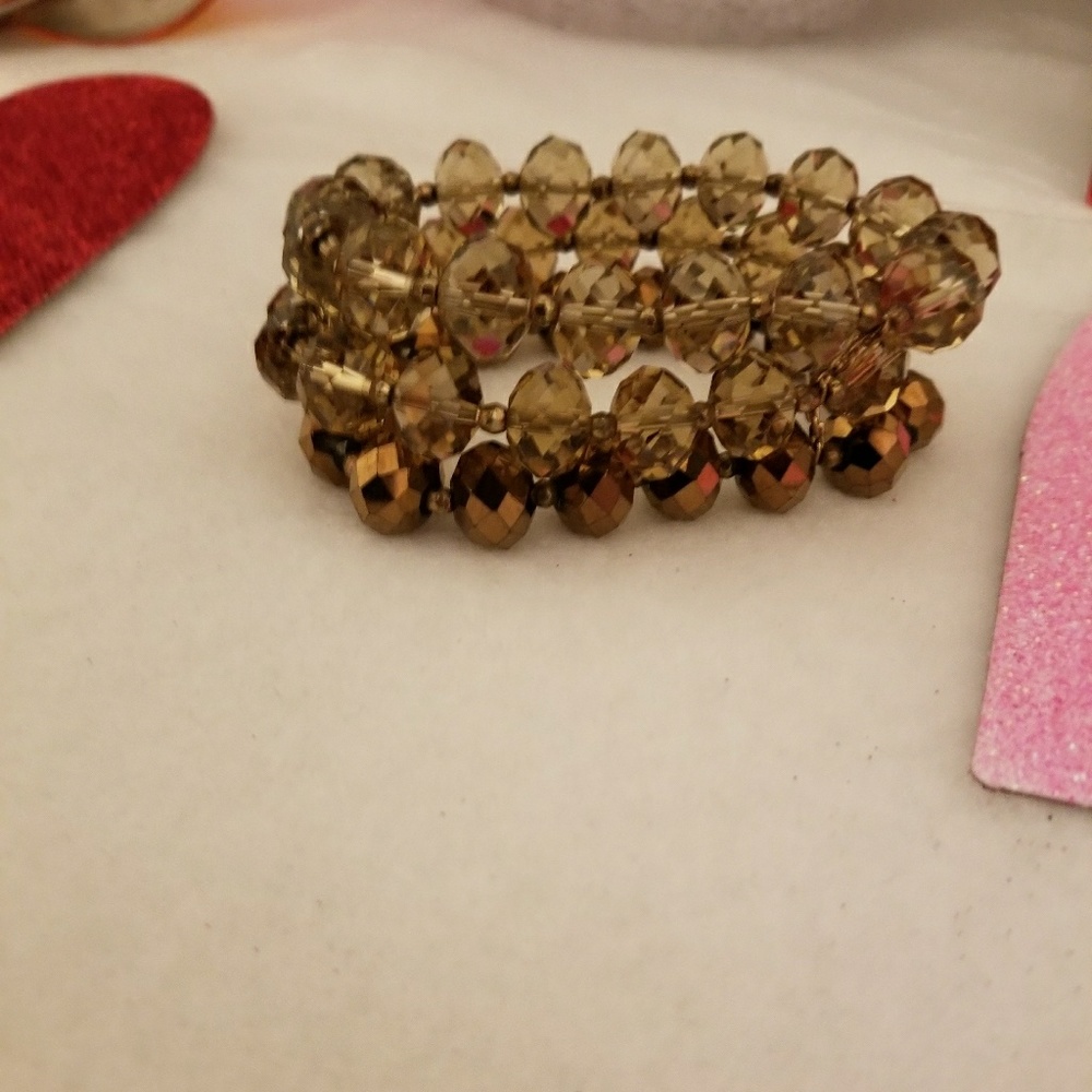 ๐Amber Colored Tri Layered Bracelet๐ - Picture 4 of 8
